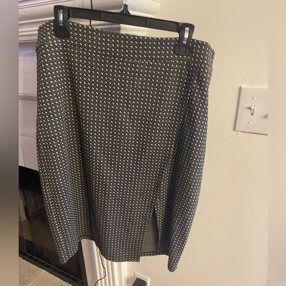 Black and beige pencil skirt with front slit